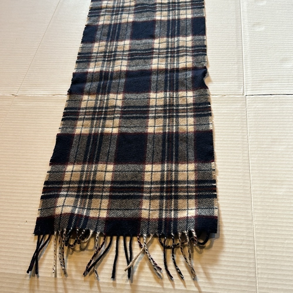 Highland Home Industries 100% pure new wo plaid scarf navy beige maroon white - Picture 6 of 7